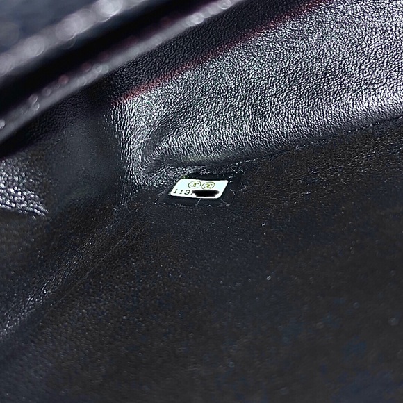 RARE | CHANEL Mini Square Flap Black Caviar GHW - Picture 12 of 17